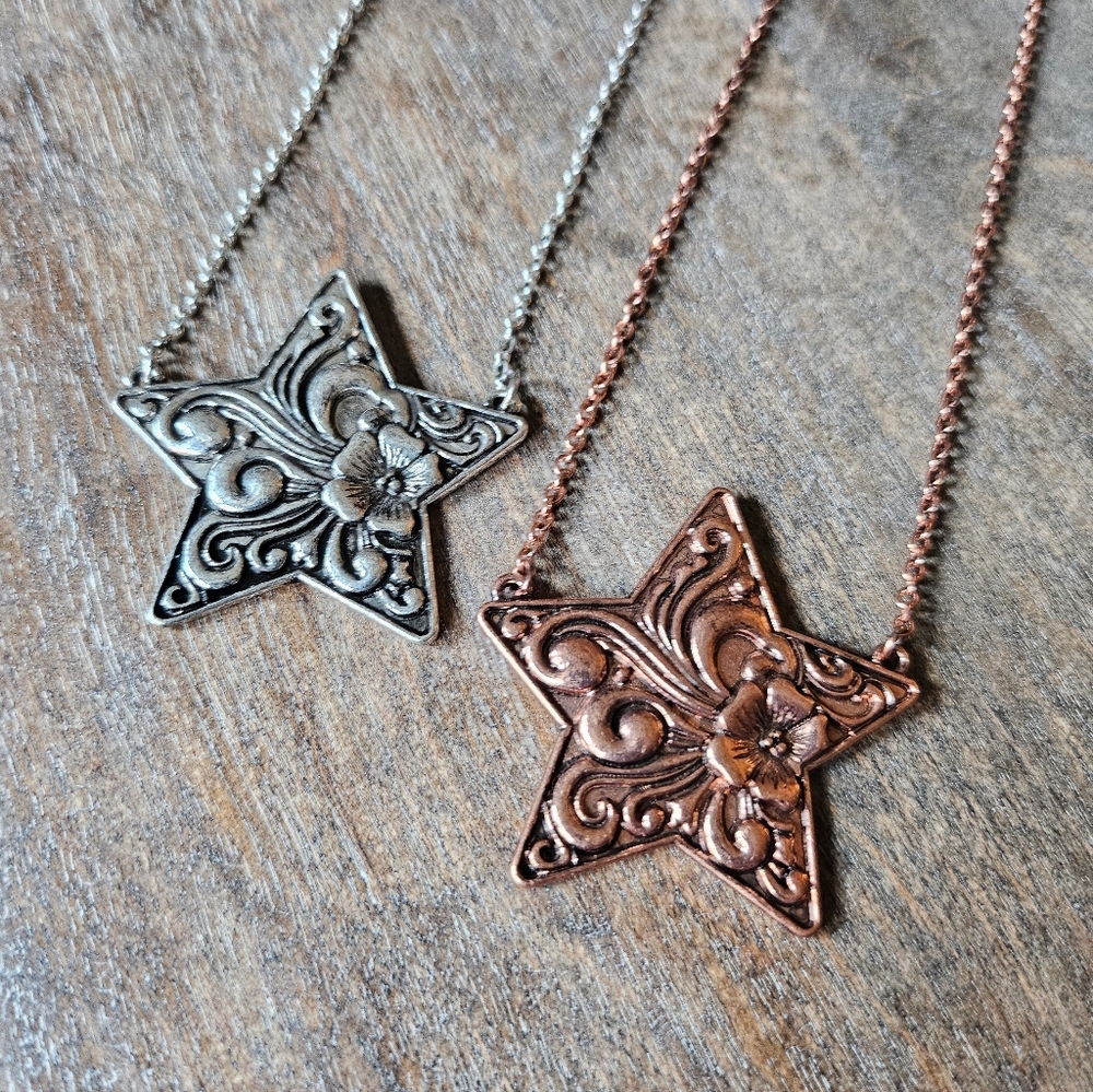NWT Sliver And Bronze Western Star Pendant Necklace